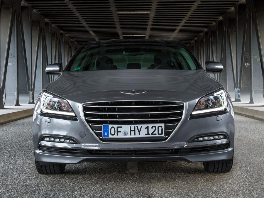  Hyundai Genesis (DH) 2014 года  (EU) (фото 4 из 24)